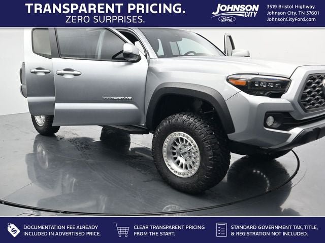 Used 2023 Toyota Tacoma TRD Off-Road AWD/4WD image 1