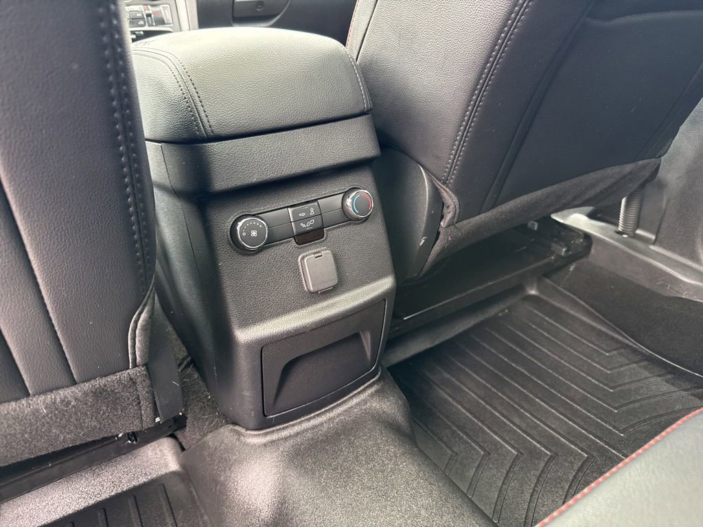 Certified 2019 Ford Explorer XLT w/ Equipment Group 202A AWD/4WD image 24
