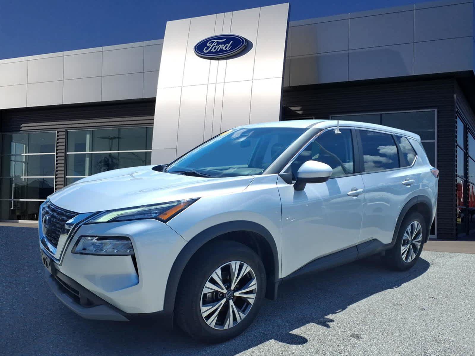 Used 2023 Nissan Rogue SV AWD/4WD image 4