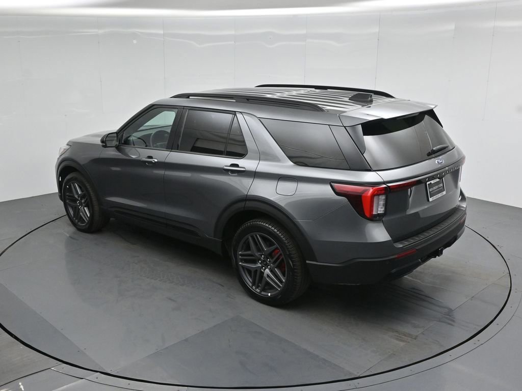 Certified 2025 Ford Explorer ST-Line w/ ST-Line Street Pack image 19