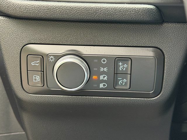 Certified 2021 Ford Escape SE w/ SE Sport Appearance Package FWD image 26