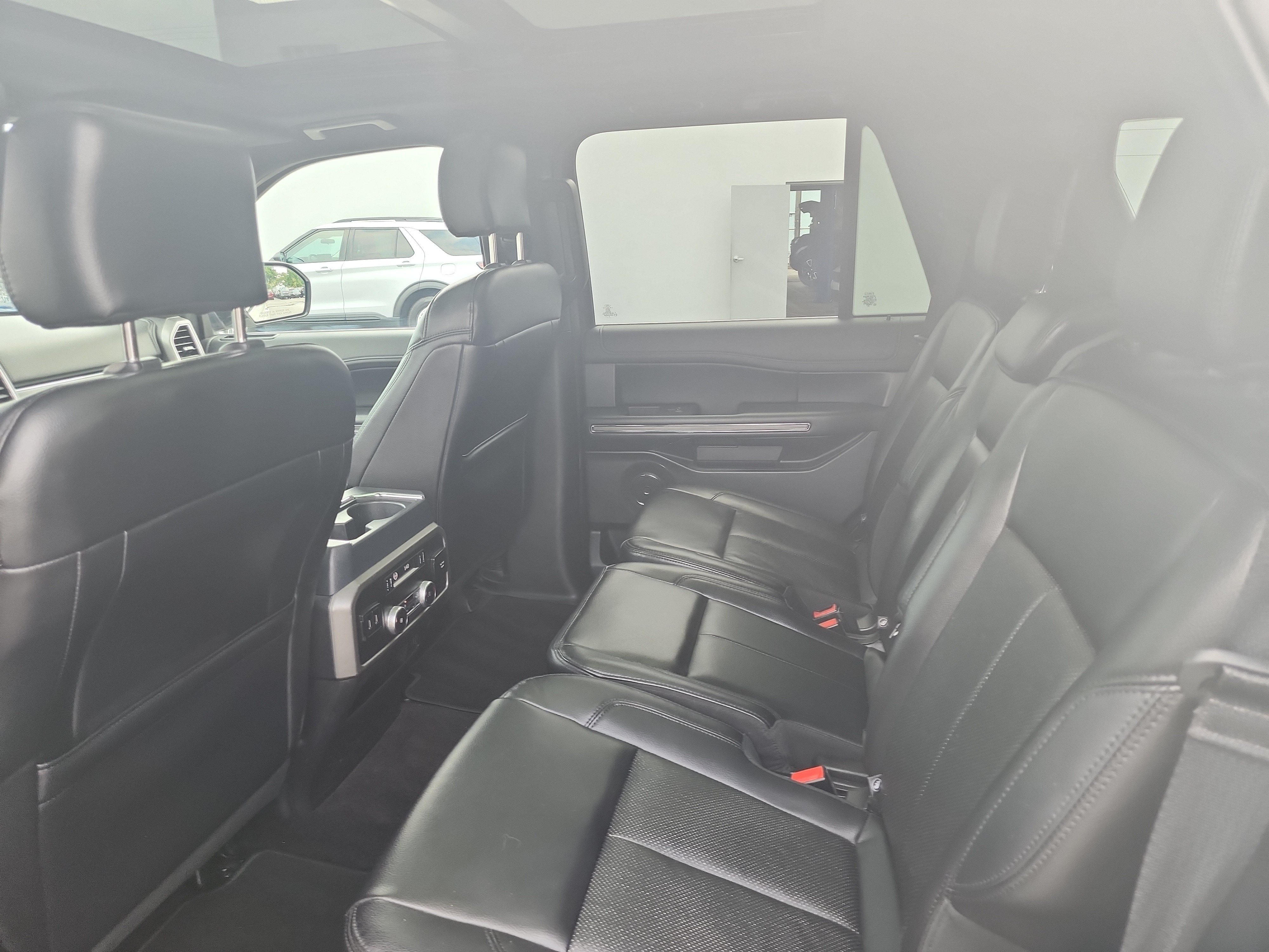Certified 2020 Ford Expedition XLT w/ Equipment Group 202A RWD image 17