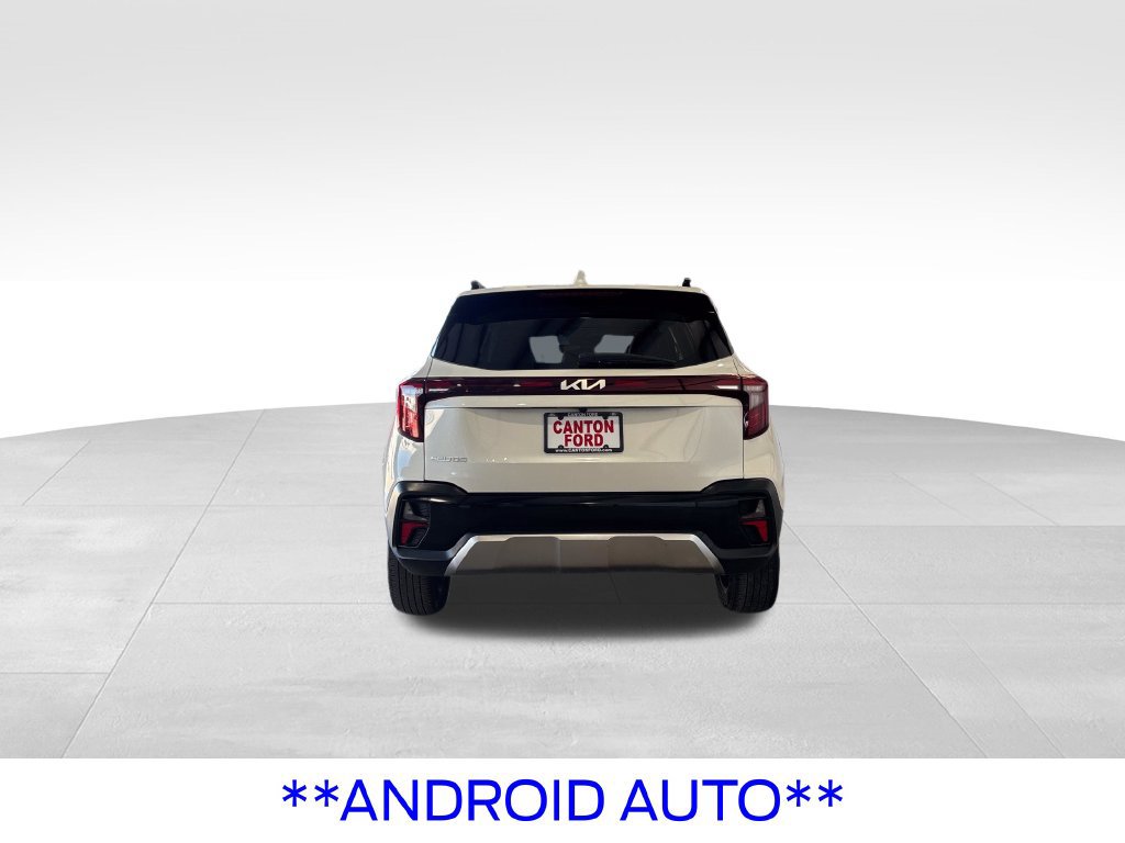 Used 2024 Kia Seltos EX FWD image 6