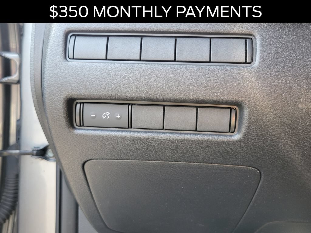 Used 2021 Nissan Rogue S FWD image 31