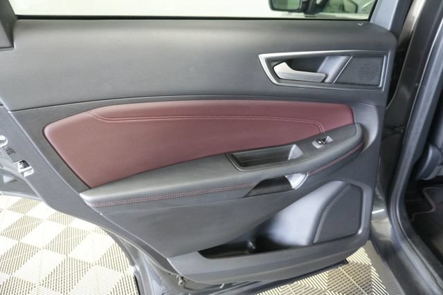Certified 2020 Ford Edge Titanium w/ Equipment Group 301A AWD/4WD image 35