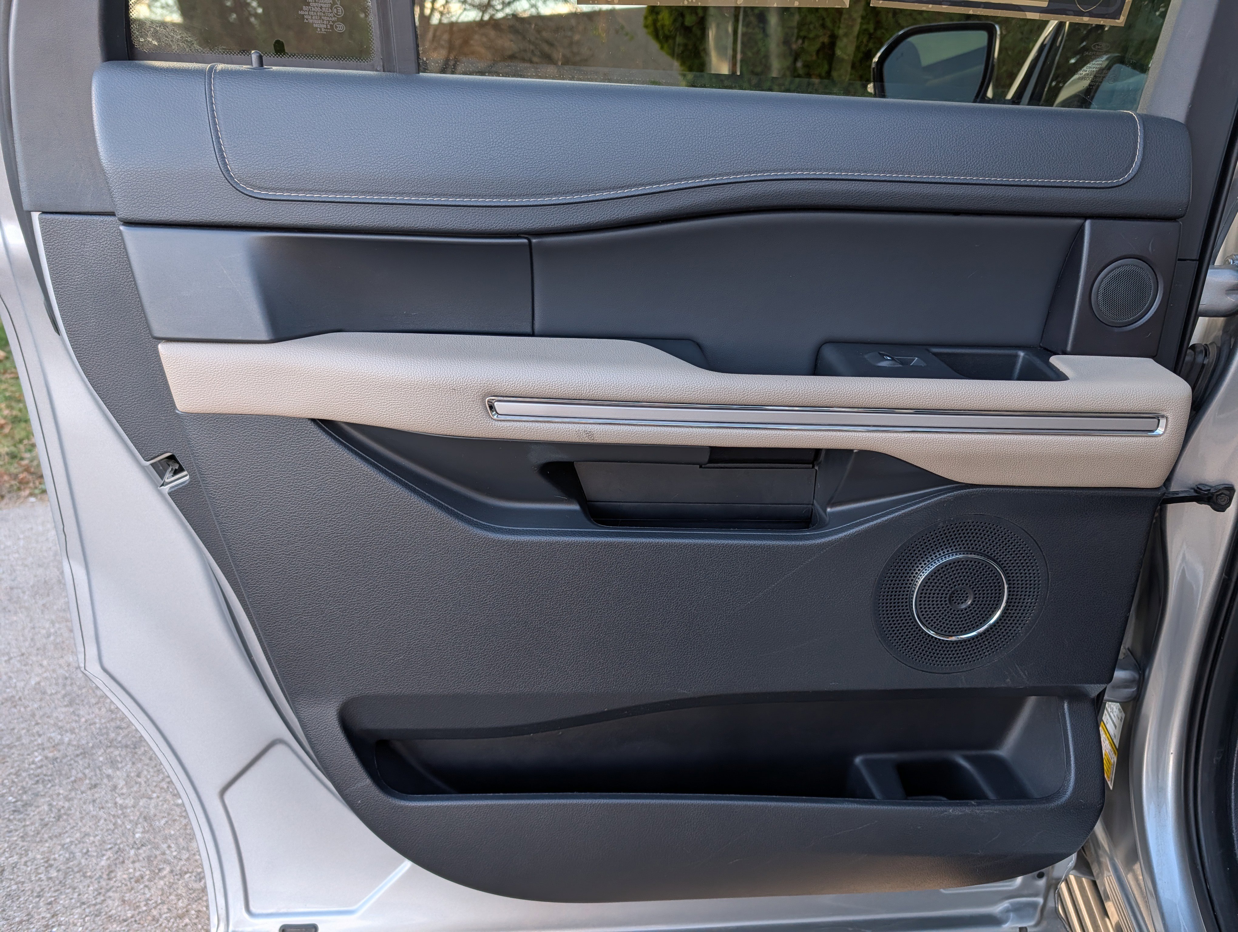 Certified 2024 Ford Expedition Max Limited image 40