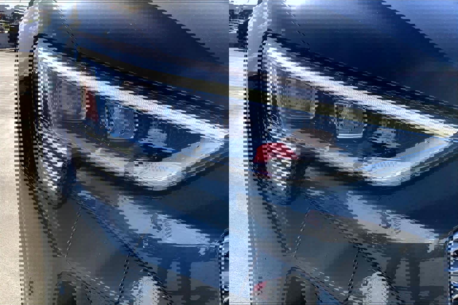 Used 2024 Audi Q8 e-tron Premium Plus w/ Premium Plus Package image 31