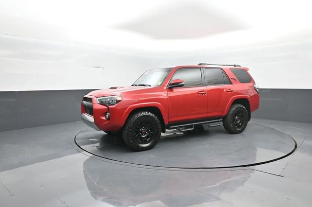 Used 2024 Toyota 4Runner TRD Off-Road Premium w/ Off Road Premium Plus Package AWD/4WD image 4