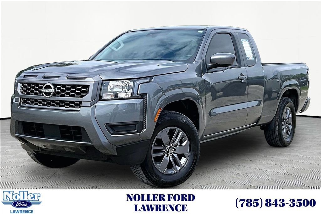 Used 2025 Nissan Frontier SV RWD image 1