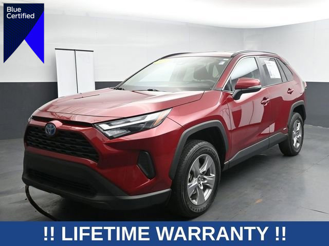 Used 2024 Toyota RAV4 XLE AWD/4WD image 1