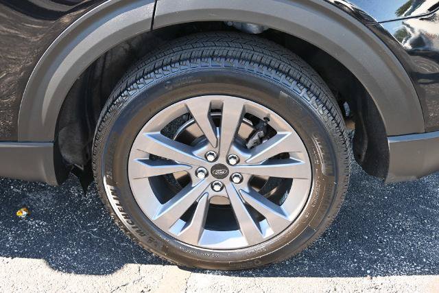 Certified 2024 Ford Explorer XLT w/ Equipment Group 202A AWD/4WD image 15