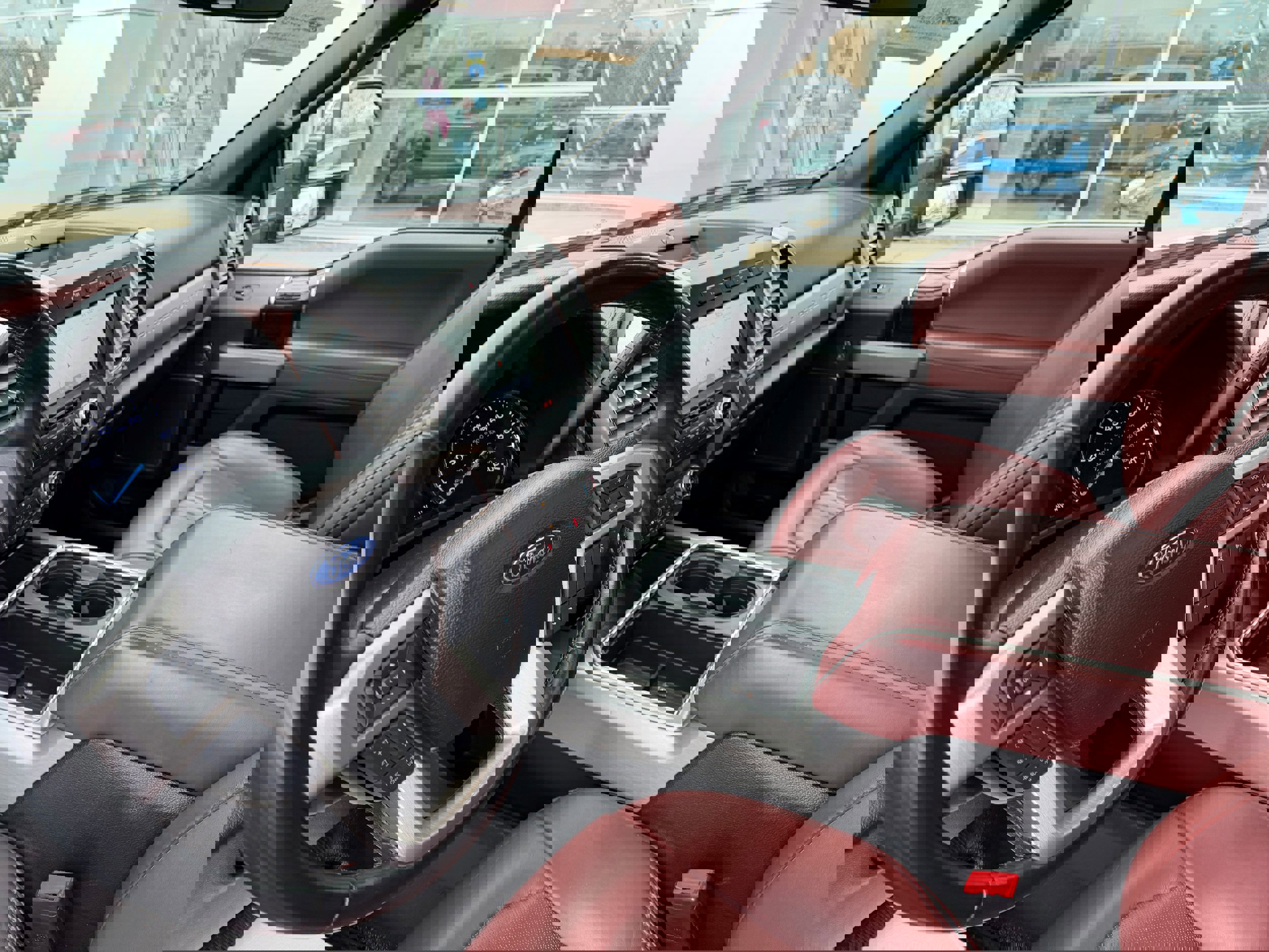 Certified 2021 Ford F250 Platinum w/ FX4 Off-Road Package image 14