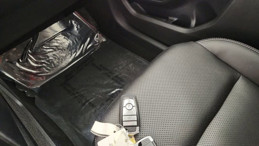 Certified 2022 Ford Escape SEL image 19