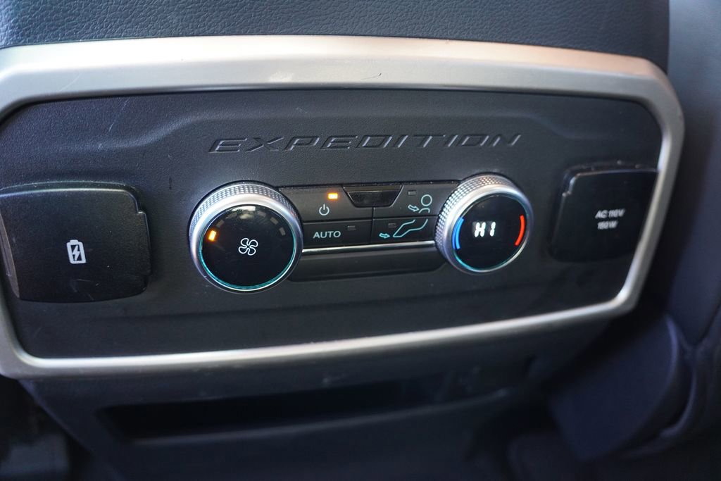 Certified 2024 Ford Expedition XLT image 20