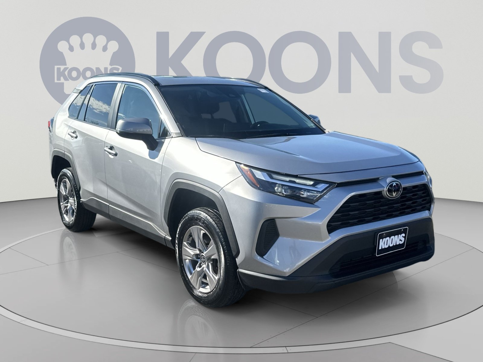 Used 2023 Toyota RAV4 XLE w/ Convenience Package AWD/4WD image 2