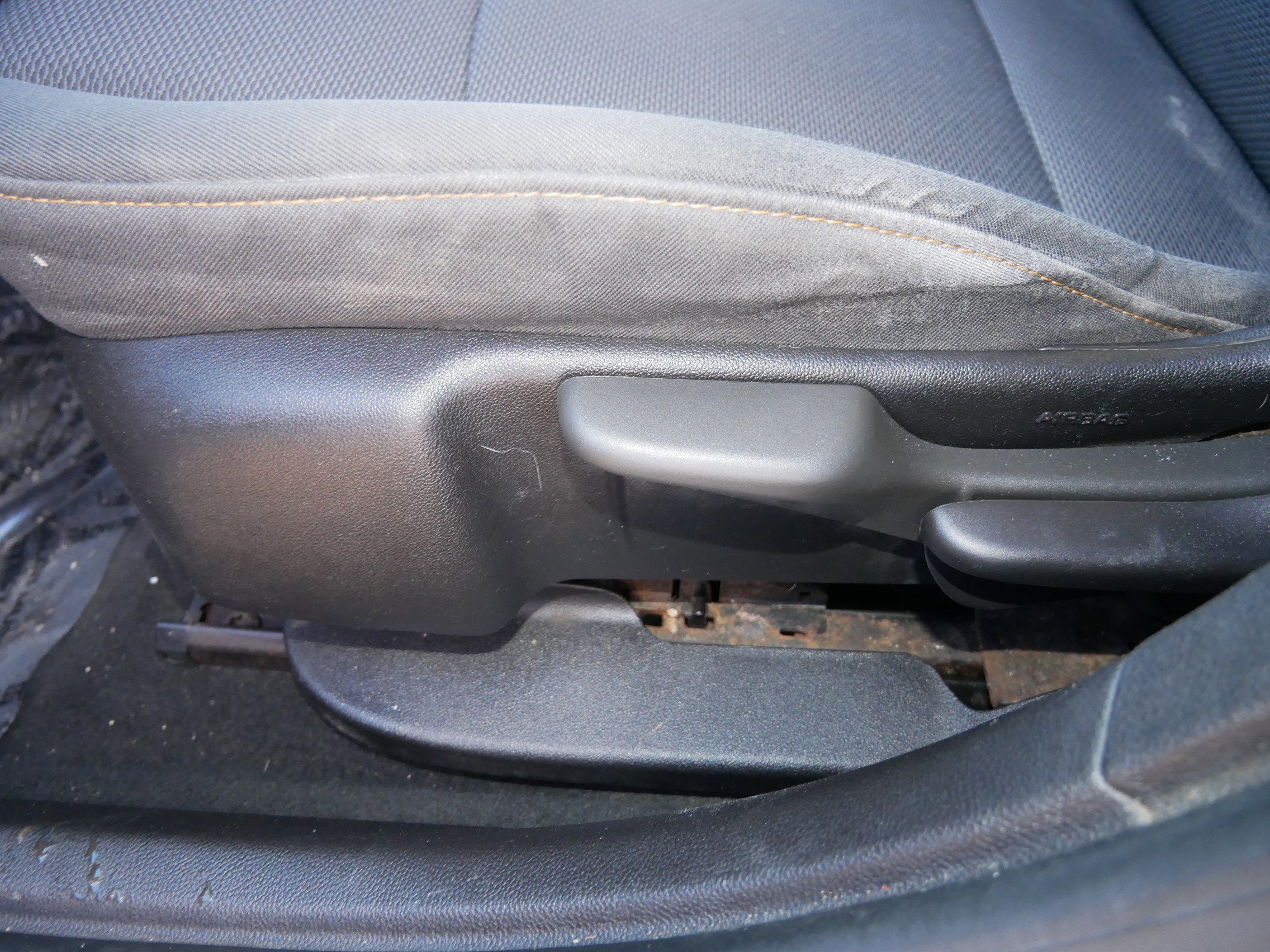 Used 2017 Chevrolet Cruze LS image 19