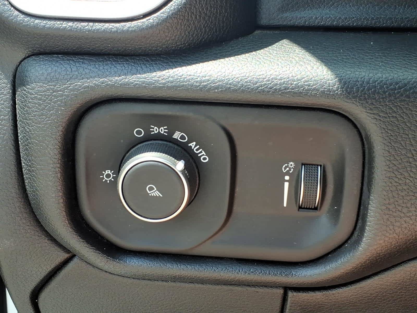 Used 2021 RAM 2500 Big Horn AWD/4WD image 13