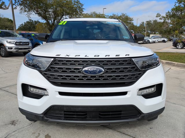 Certified 2021 Ford Explorer XLT w/ Equipment Group 202A image 8
