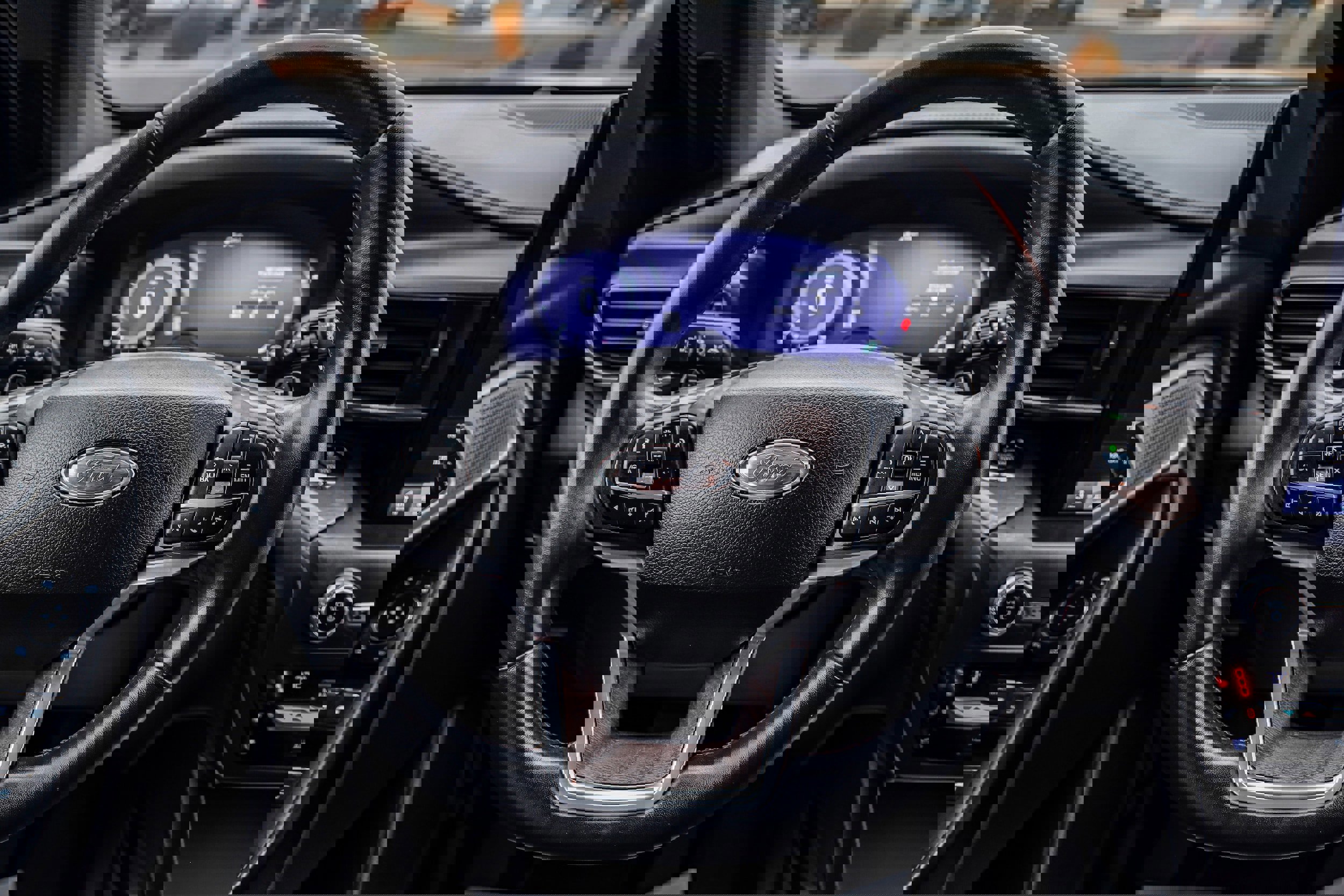 Certified 2020 Ford Explorer Platinum w/ Premium Technology Package image 16