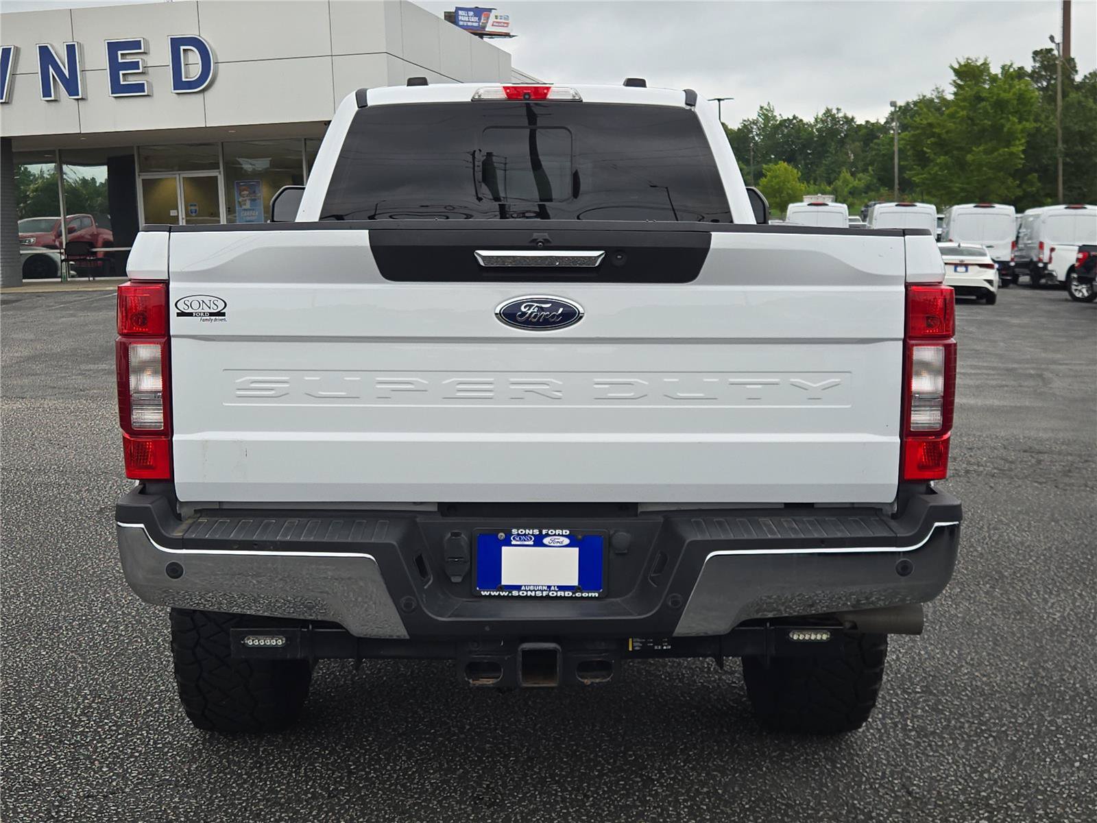 Certified 2022 Ford F350 Lariat w/ Lariat Value Package AWD/4WD image 8