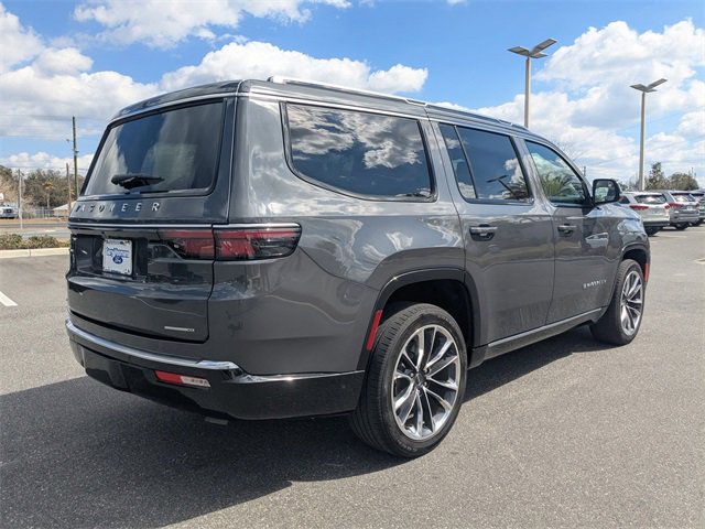 Used 2022 Jeep Wagoneer Series III w/ Premium Group I image 3