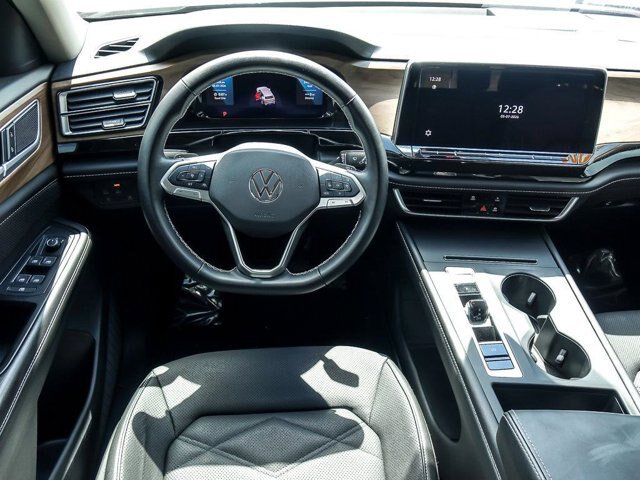 Used 2024 Volkswagen Atlas SE AWD/4WD image 18