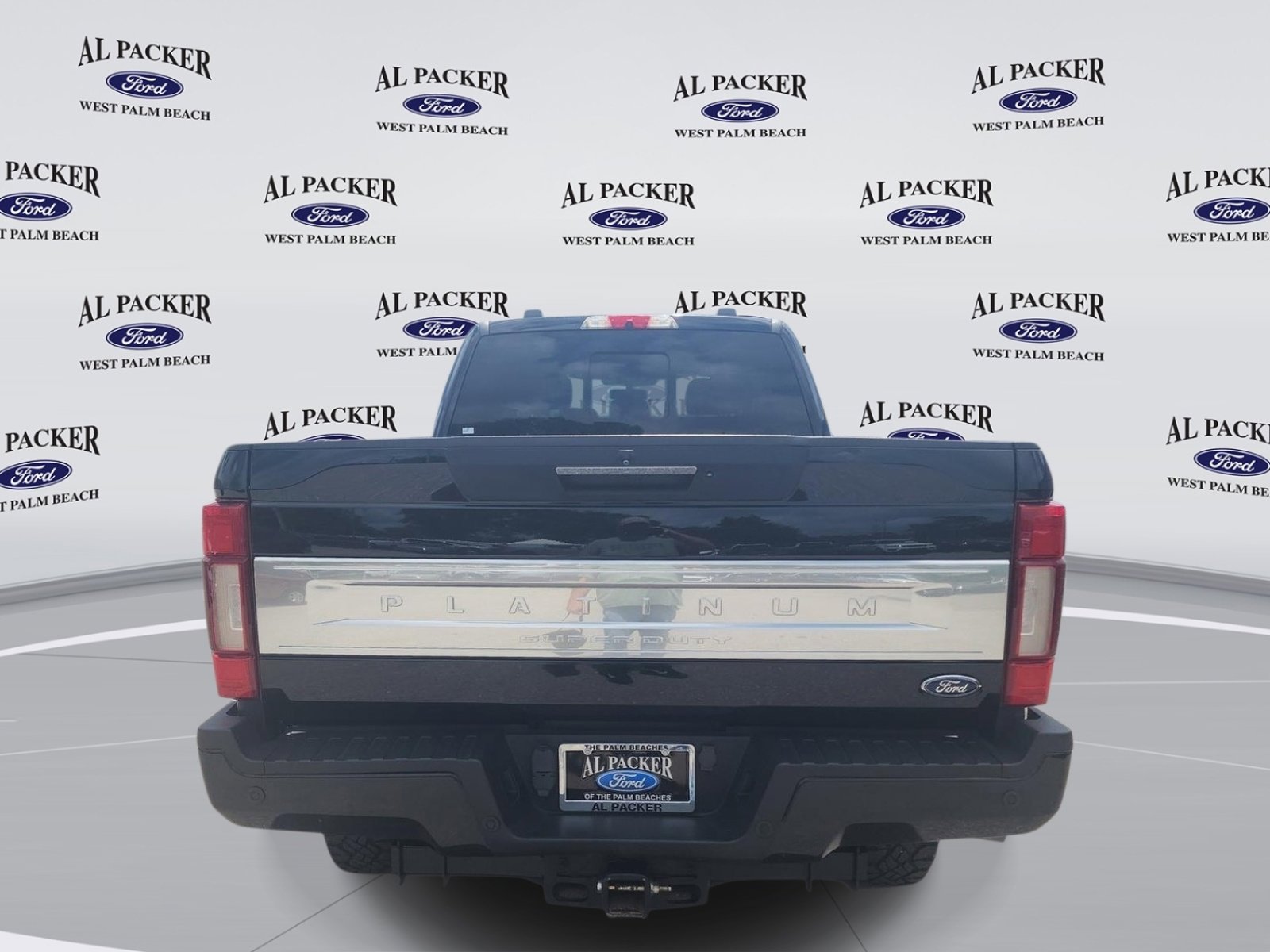 Certified 2020 Ford F350 Platinum w/ Tremor Off-Road Package AWD/4WD image 4