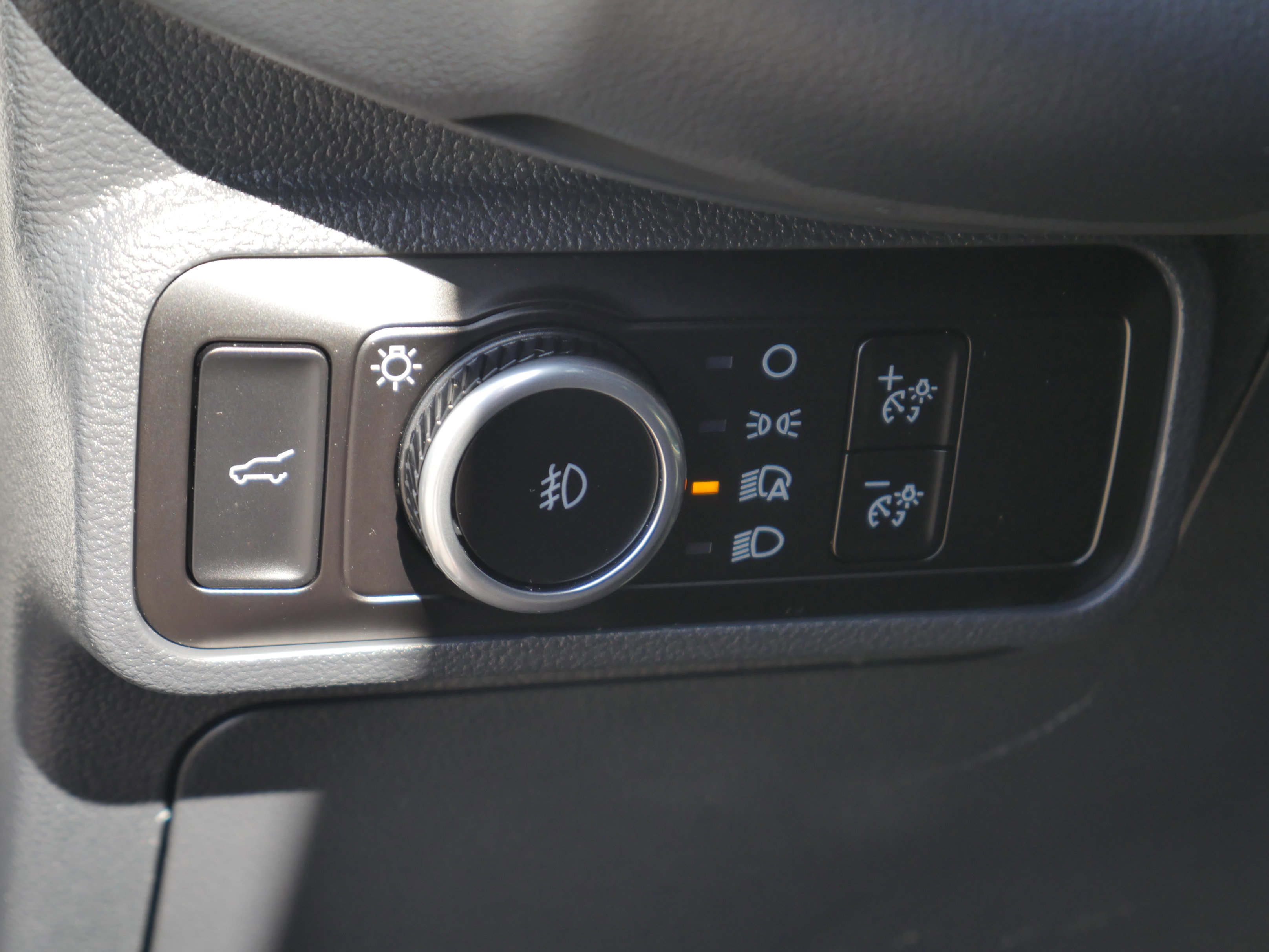 Certified 2025 Ford Explorer ST image 13