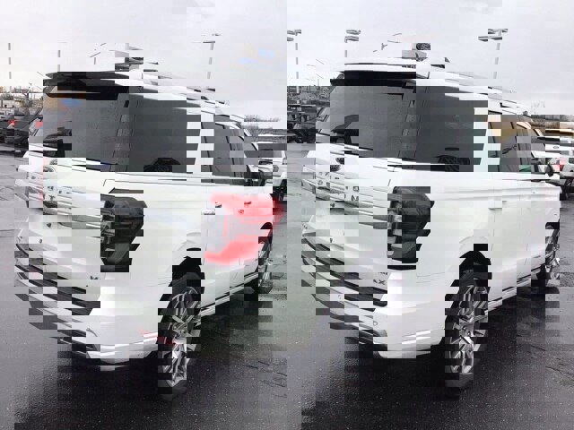 Certified 2023 Ford Expedition Max Platinum image 5