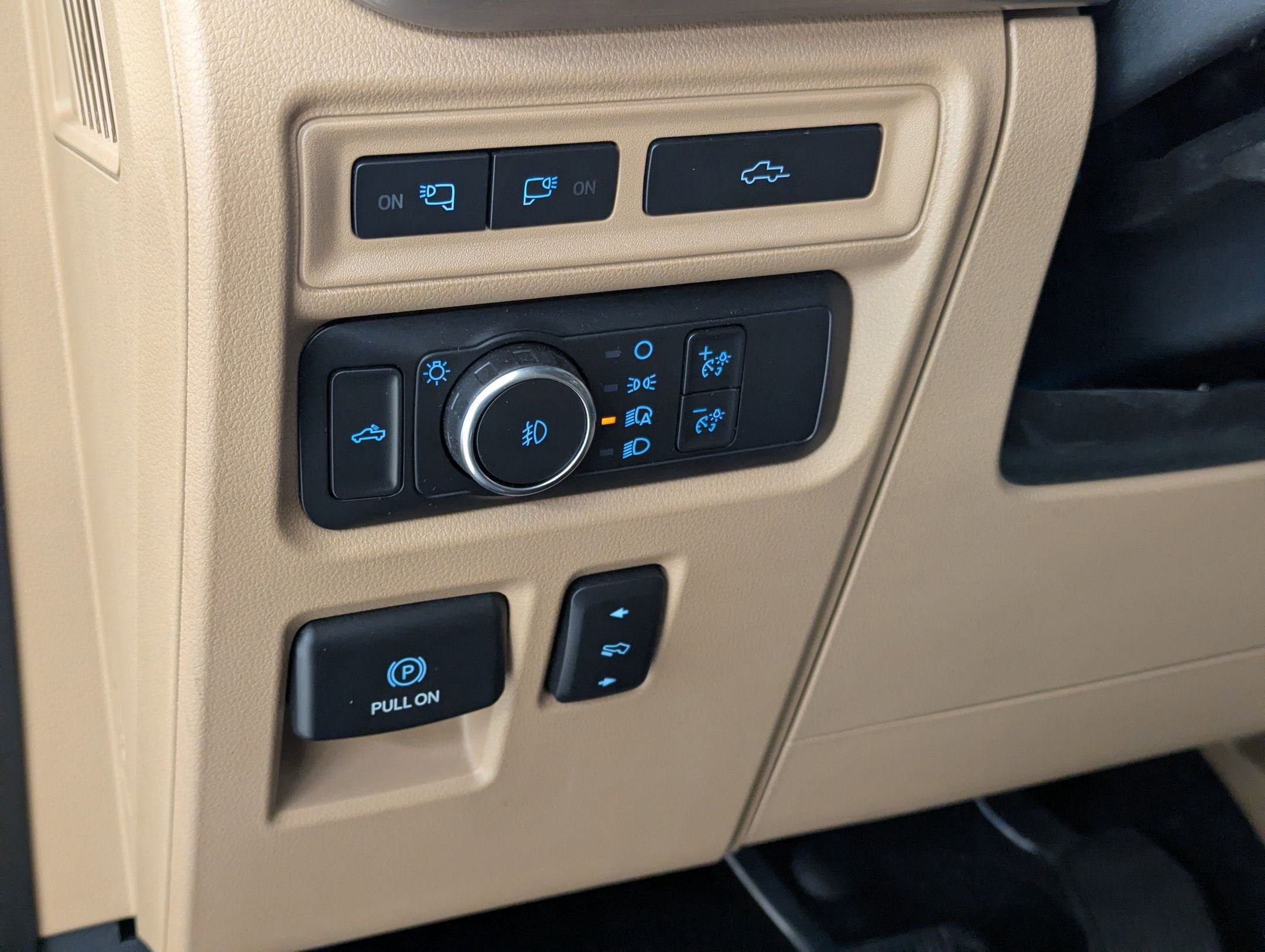 Certified 2022 Ford F150 Lariat image 17