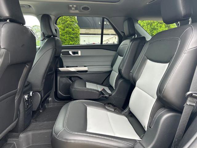 Certified 2023 Ford Explorer XLT w/ Equipment Group 202A RWD image 29