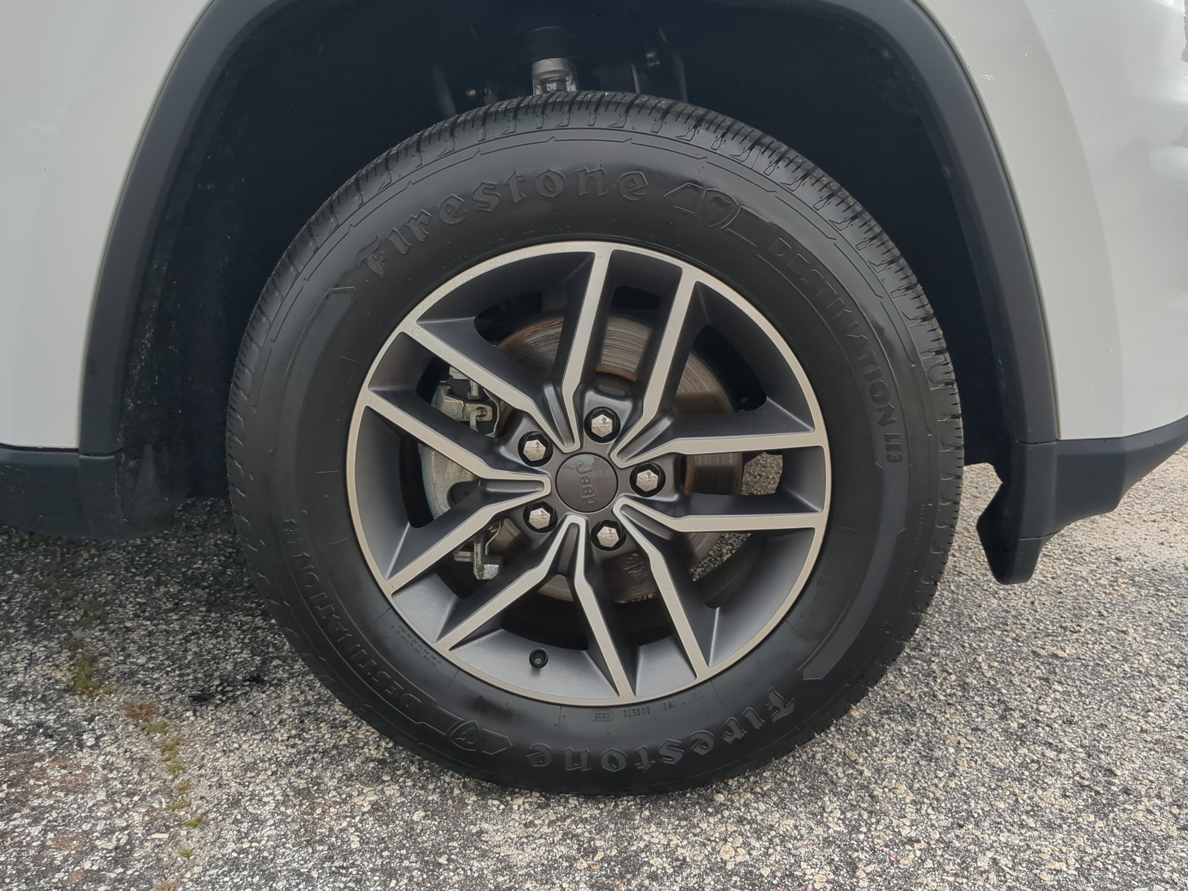Used 2020 Jeep Grand Cherokee Limited AWD/4WD image 9