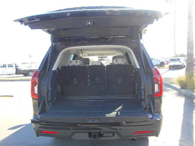 Certified 2025 Ford Expedition Active AWD/4WD image 5