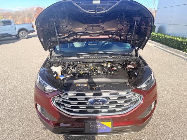 Certified 2024 Ford Edge Titanium image 11
