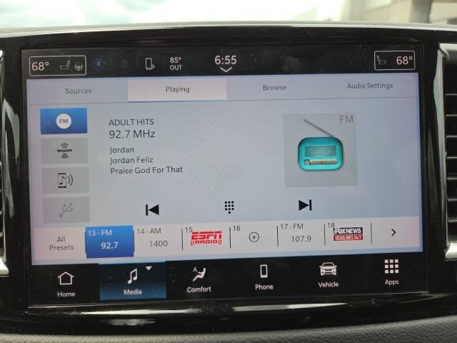 Used 2023 Chrysler Pacifica Touring-L FWD image 36