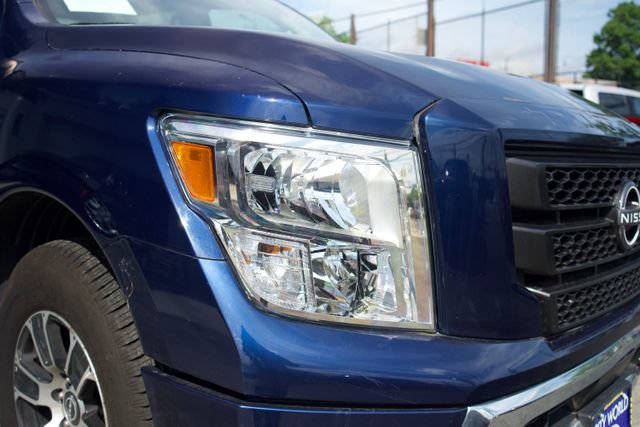 Used 2023 Nissan Titan SV AWD/4WD image 19