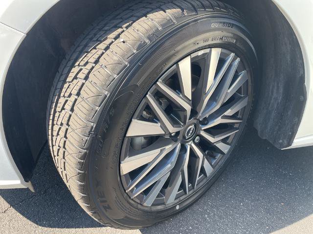 Used 2025 Nissan Altima 2.5 SV FWD image 21