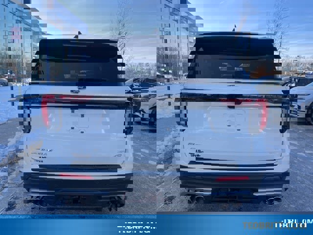 Certified 2025 Ford Explorer Platinum w/ Ultimate Package image 7