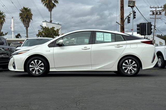 Used 2020 Toyota Prius Prime Limited image 2