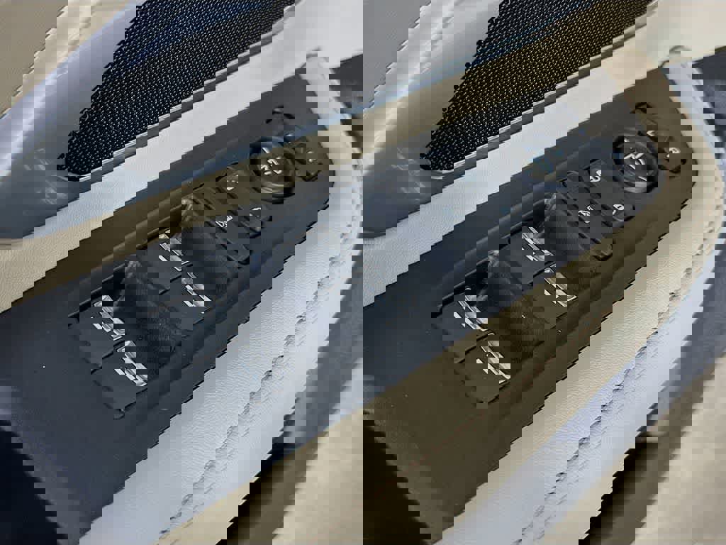 Used 2024 Acura RDX SH-AWD image 29