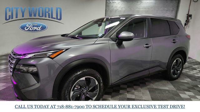 Used 2024 Nissan Rogue SV image 8