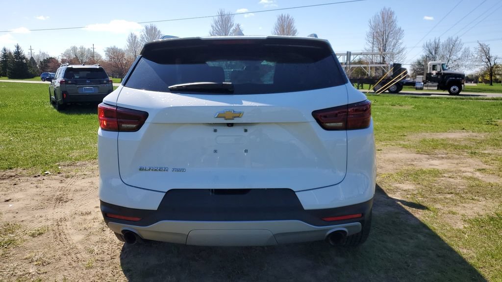 Used 2024 Chevrolet Blazer LT w/ Convenience Package AWD/4WD image 4