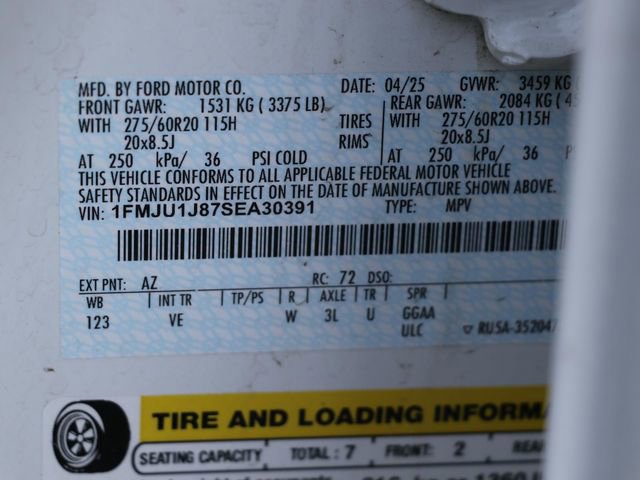 Certified 2025 Ford Expedition Active AWD/4WD image 32