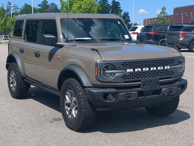 Certified 2025 Ford Bronco Badlands AWD/4WD image 2