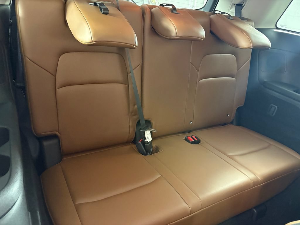 Used 2023 Nissan Pathfinder Platinum AWD/4WD image 36