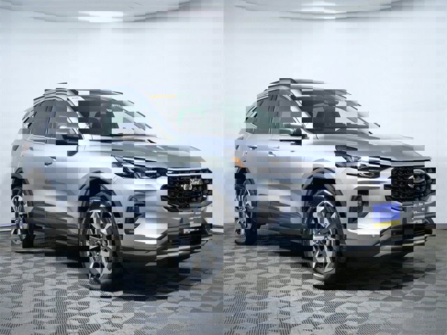 Certified 2024 Ford Escape Platinum w/ Premium Technology Package