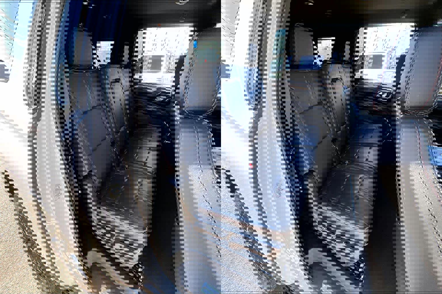 Used 2024 Chevrolet Suburban RST image 19