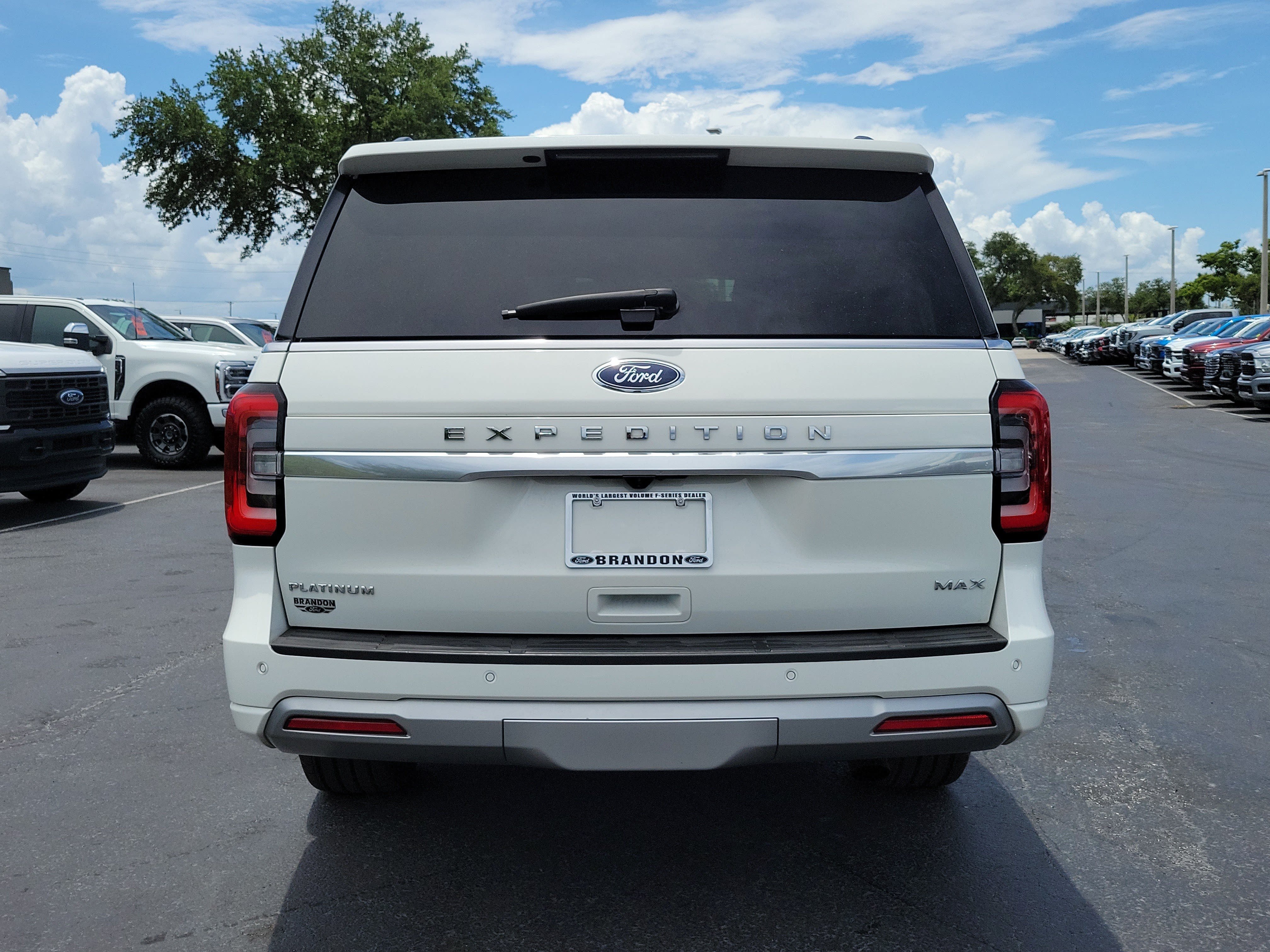 Certified 2024 Ford Expedition Max Platinum AWD/4WD image 8