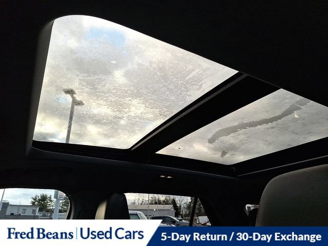 Certified 2022 Ford Explorer XLT w/ Equipment Group 202A image 17