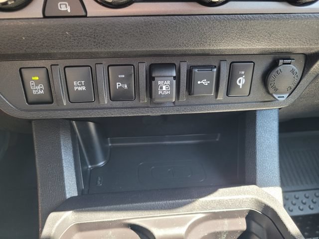 Used 2023 Toyota Tacoma TRD Off-Road w/ TRD Premium Off Road Package AWD/4WD image 25